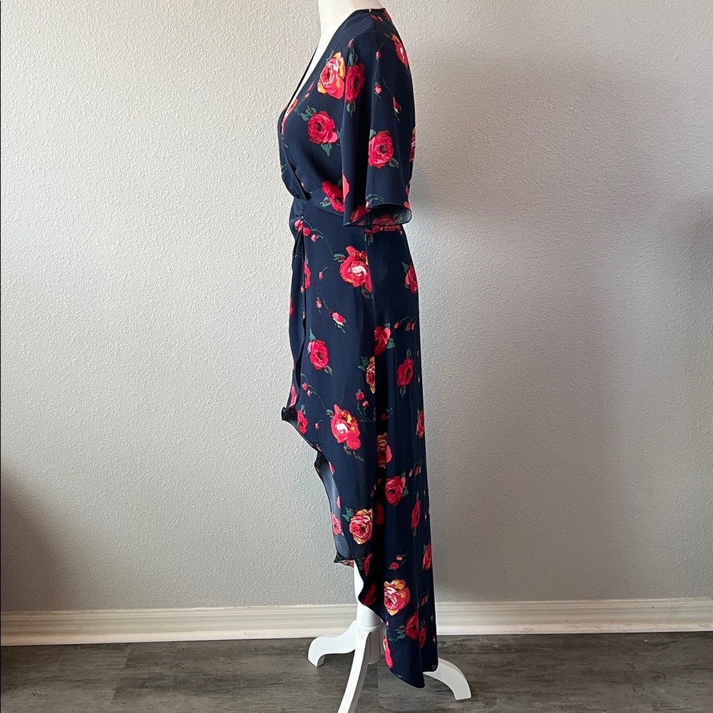 Aritzia Babaton High Low Faux Wrap Flutter Sleeve Dress Blue Floral Size 2 - Picture 7 of 11